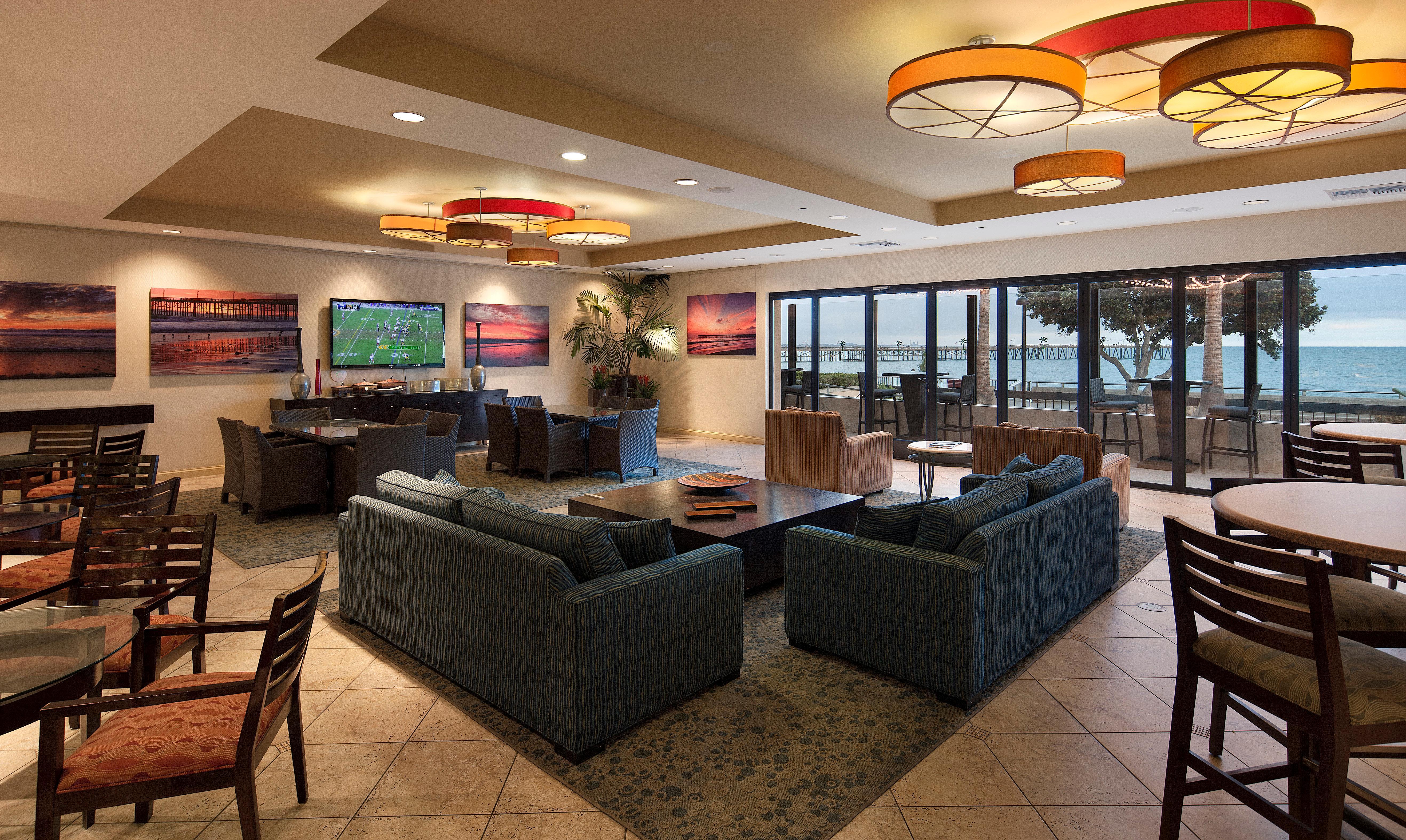 Crowne Plaza Ventura Beach By Ihg Eksteriør bilde