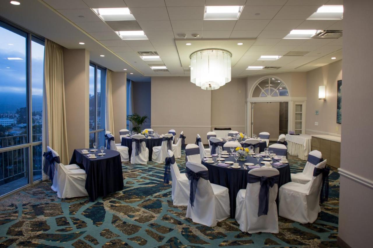 Crowne Plaza Ventura Beach By Ihg Eksteriør bilde