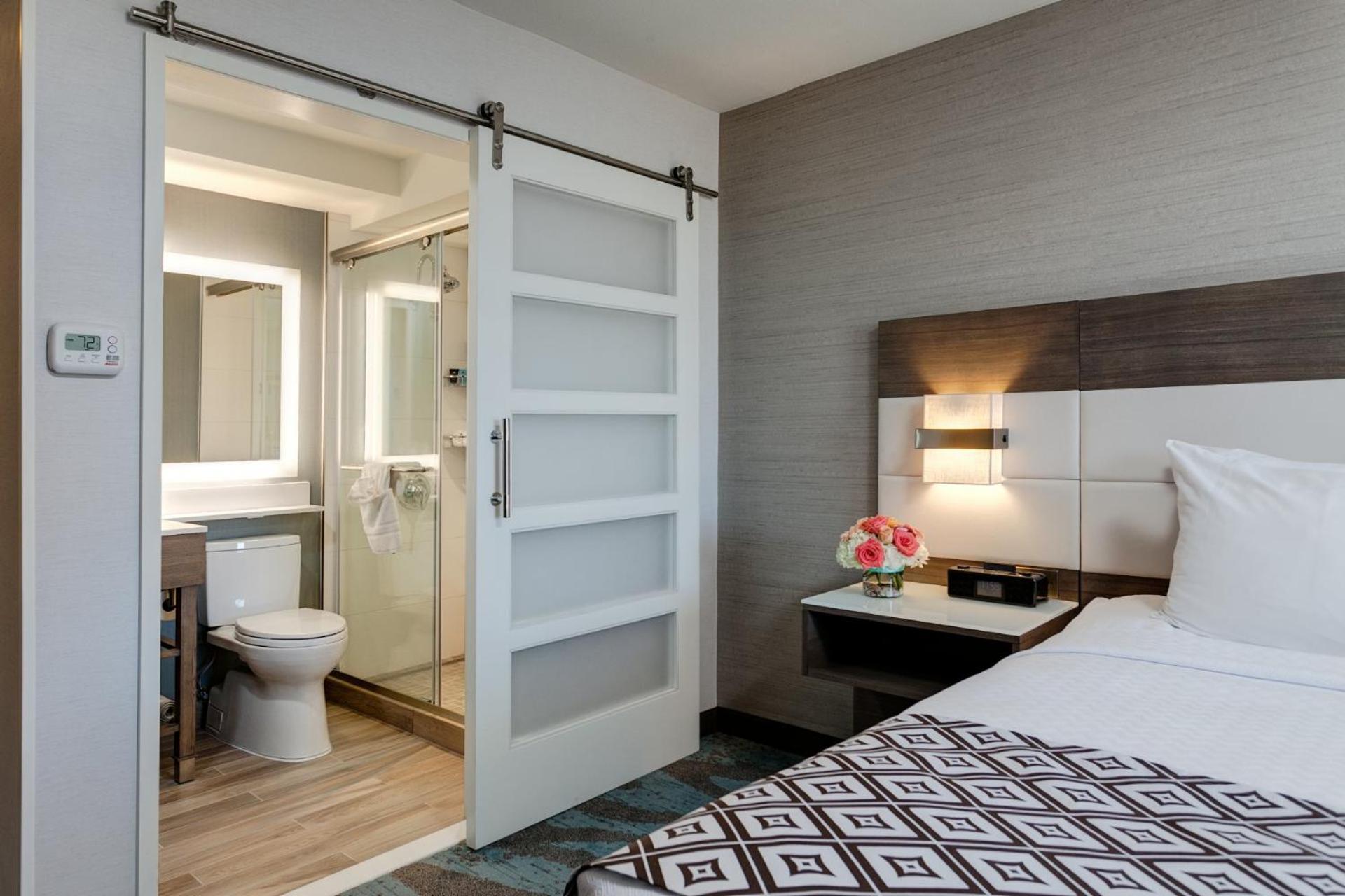 Crowne Plaza Ventura Beach By Ihg Eksteriør bilde